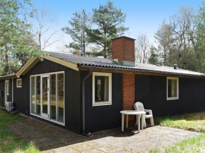 Modern Holiday Home in Hadsund with Sauna in Helberskov